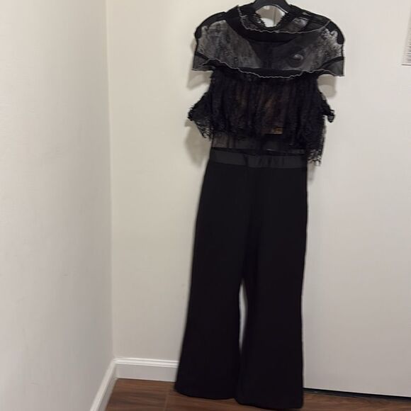 Self Portrait Fine Lace Black Cropped Wide Leg Jumpsuit. Size 2. - Picture 8 of 12